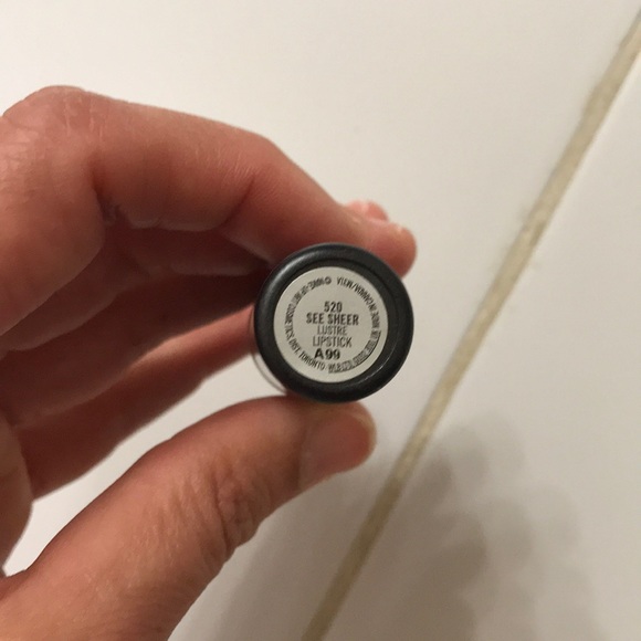 MAC LUSTRE Lipstick - Picture 3 of 3